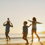 Crna Gora nudi čiste, pristupačne,plaže sa sa hladom, plićakom i kafićima.